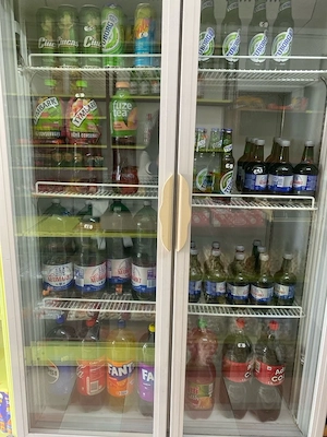 Frigider doua usi pentru bauturi