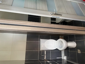 Daiu în chirie ap cu trei dormitoare pentru 6-7 muncitori cheltuieli incluse în prețul chiriei  - imagine 8