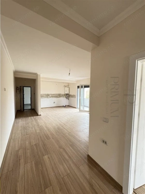 BRAYTIM - 2 CAMERE - ETAJUL 1 - RULOURI ELECTRICE - PARCARE INCLUSA - FINISAJE DE TOP - imagine 5