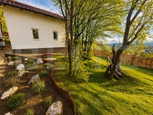 Casă individuală-panoramă superbă, teren 900 mp–liniște si aer curat in Salicea - imagine 2