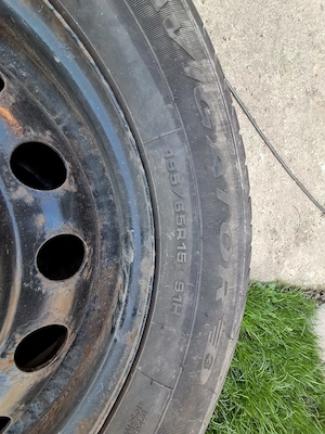 Vand jante cu anvelope  iarna Debica  195 65 R15 91 H si tavita portbagaj pentru KIA Ceed  - imagine 5