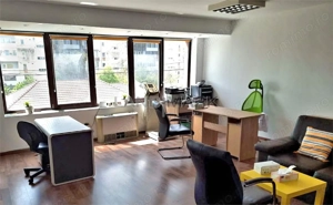 Birou de inchiriat, 30 mp,  cladire comerciala, Zona Lipovei