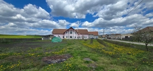 Clădire multifuncțională de vânzare, 470mp utili/nivel, Saes, judet Mures