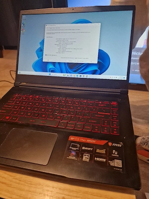 Laptop MSI MS16r3