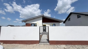 Casa Individuala - 3 camere - 2 bai - 305mp teren