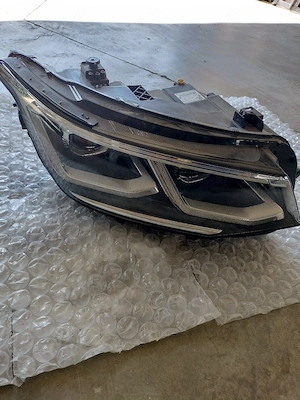 Far dreapta Tiguan  - imagine 3