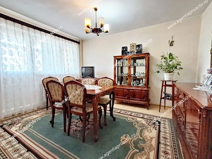 Apartament 3 camere decomandat, etaj 2, Micro 21   centrală termica - imagine 2