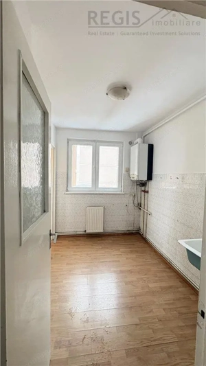 Apartament 3 camere luminos cu boxa Calea Bucuresti - imagine 7