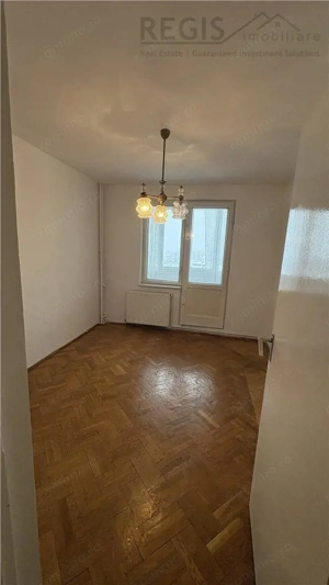 Apartament 3 camere luminos cu boxa Calea Bucuresti - imagine 5