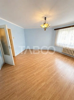 Apartament 2 camere decomandate etaj intermediar cartier Manastur 