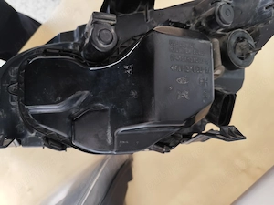 Set faruri Ford Focus 2 fundal negru  - imagine 5