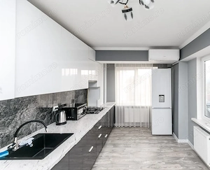 Apartament cu 3 camere zona Piata Maria 