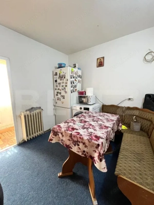 Apartament cu 2 camere, decomandat, zona Generala 1 - imagine 4