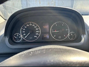 Mercedes A 180 - imagine 3