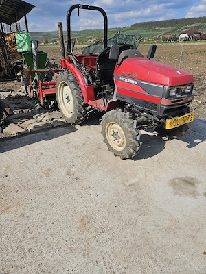 Tractoare si utilaje - imagine 2