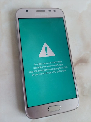 Vând Samsung Galaxy J3 2017 Gold DUOS [impecabil] [eroare] [poze reale]