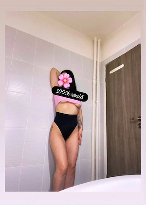 Esti binevenit, dar mai am o regulă: trebuie să ma atingi fără rusine!  - imagine 3