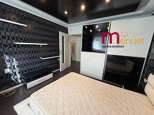 Apartament 2 camere,zona Centrala,etaj 3 - imagine 4