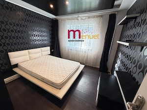 Apartament 2 camere,zona Centrala,etaj 3 - imagine 2