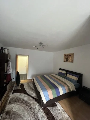 garsoniera dristor-metrou la scara blocului-modern - imagine 2