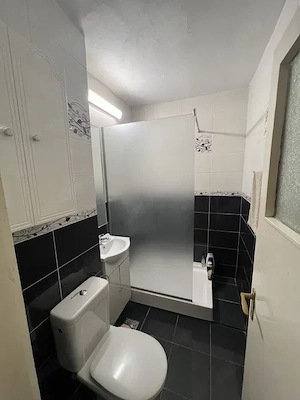 garsoniera dristor-metrou la scara blocului-modern - imagine 6