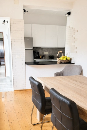 Casă modernă renovată complet | 4 camere | curte | acces dublu | zona câmpului vechi  - imagine 8