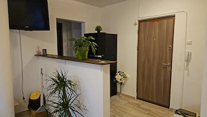 Inchiriez apartament 2 camere zona TEI - imagine 5