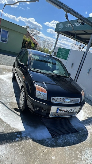 ford fusion  - imagine 5