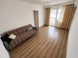 Apartament 2 camere zona Casa de Cultura cu Centrala