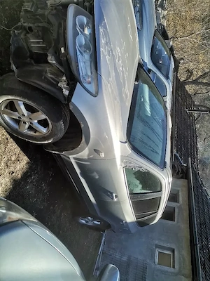 Hyundai Sânta fe  - imagine 8