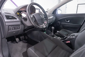 Renault Megane Facelift  Recent Înmatriculat  Limited Navigație Climatronic  - imagine 8