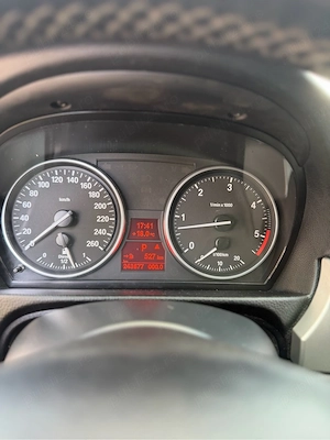 vand bmw e91 330d  - imagine 6