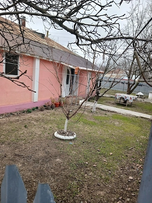 Vand casa locuibila cu inbunatatiri - imagine 3