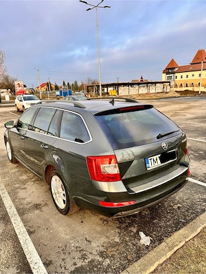 Vand skoda octavia 3,1.6 diesel. Dsg - imagine 4