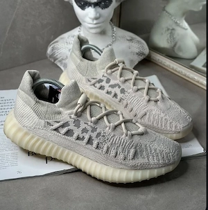 Pantofi Sport Adidas Yeezy 350 CMPCT Bone- 100% originali