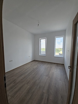 Duplex despartit prin camera tehnica in Mosnita Noua la 70ml de asfalt - imagine 9