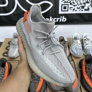Pantofi Sport Adidas Yeezy 350 V2 Tail Light Gri Orange 100% Originali - imagine 3