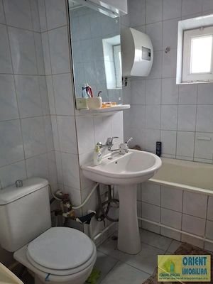 FAR, de vanzare 3 camere, decomandat, etaj 1, gaze - imagine 7