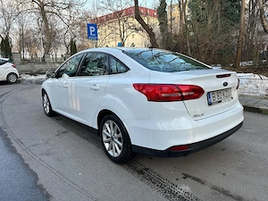 Ford Focus Titanium - imagine 5