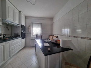 Apartament 4 camere la etajul 1, mobilat-utilat, Zona Parcul Nord - imagine 3