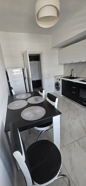 apartament 2 camere  - imagine 2