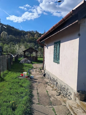 Vând casă cu teren în municipiul Vulcan - imagine 5