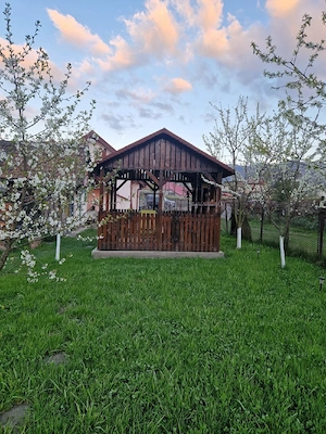 Vând casă cu teren în municipiul Vulcan - imagine 2