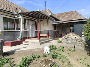 Casă de vânzare în Zau de Câmpie (jud. Mureș)   liniște, spațiu și potențial. - imagine 2