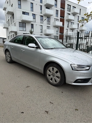 Audi A4 B8 - imagine 2