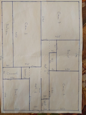 Vând ap 3 camere decomandate 