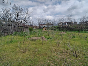 ULTRACENTRAL- OCAZIE UNICA- Teren parcelabil 1801 mp + casa vara in Ijdileni jud Galati - imagine 5