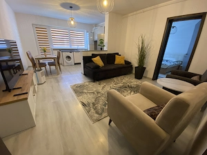 Închiriez garsonieră Sanpetru 