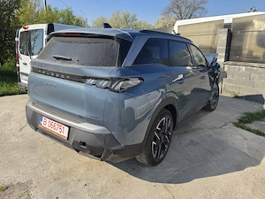 Peugeot 5008 Avariat Frontal ( 2025 ) 