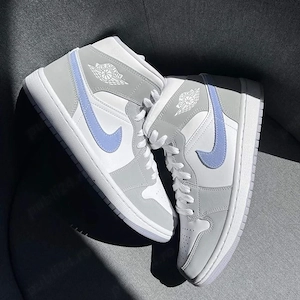 Pantofi Sport Air Jordan 1 Mid Wolfgrey - 100% original